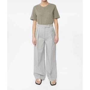 NEW DĀL THE LABEL pleated wide leg pants in light grey